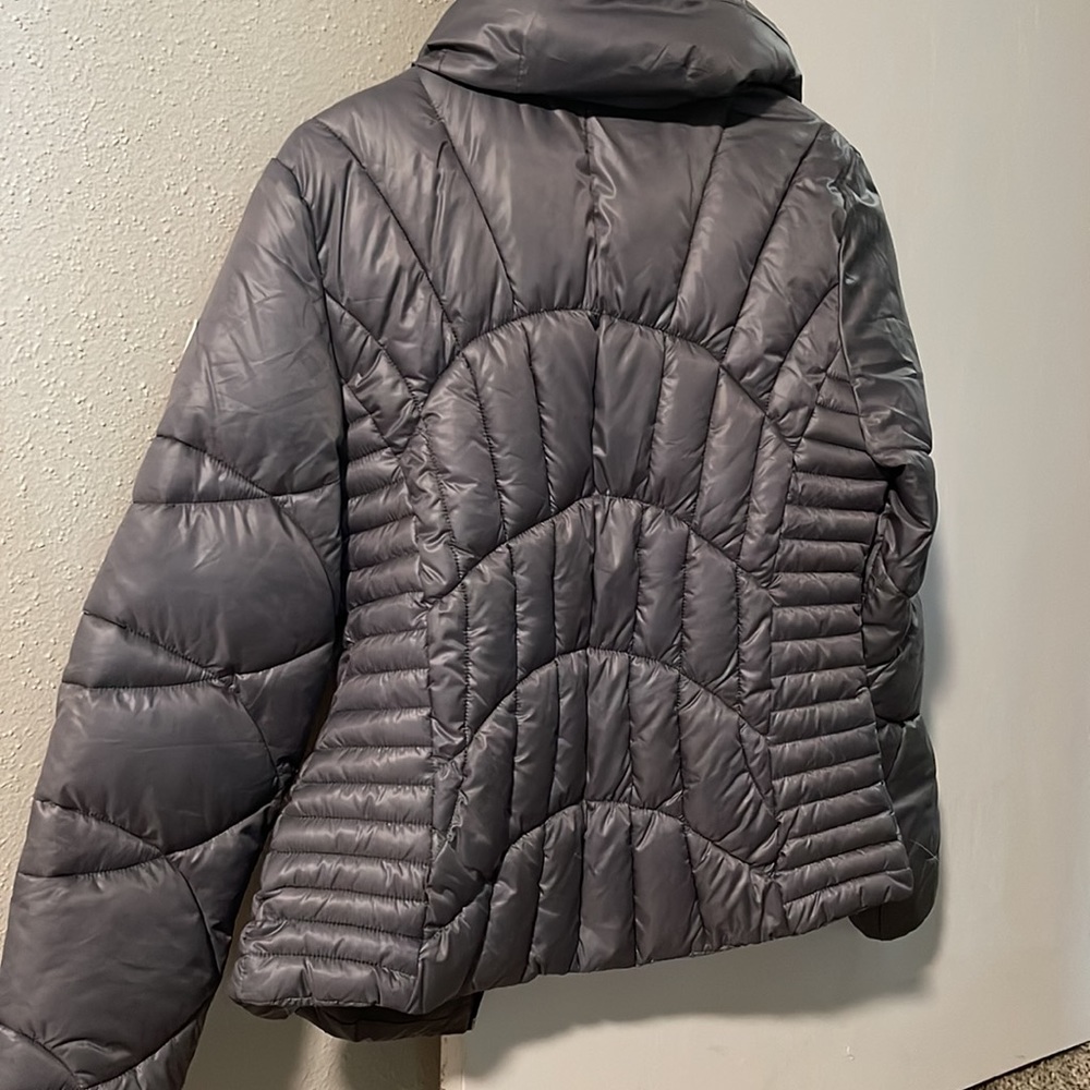 Coat - Picture 2 of 2